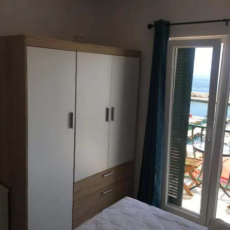Nola Apartman