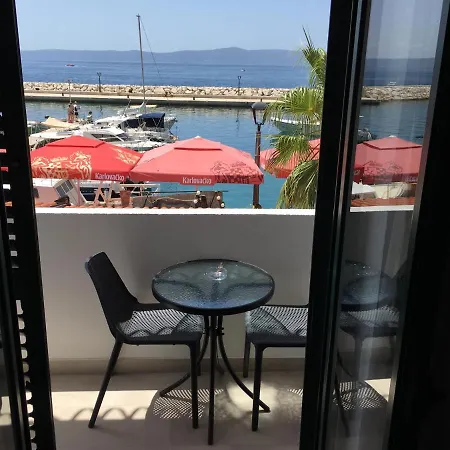 Apartman Nola *